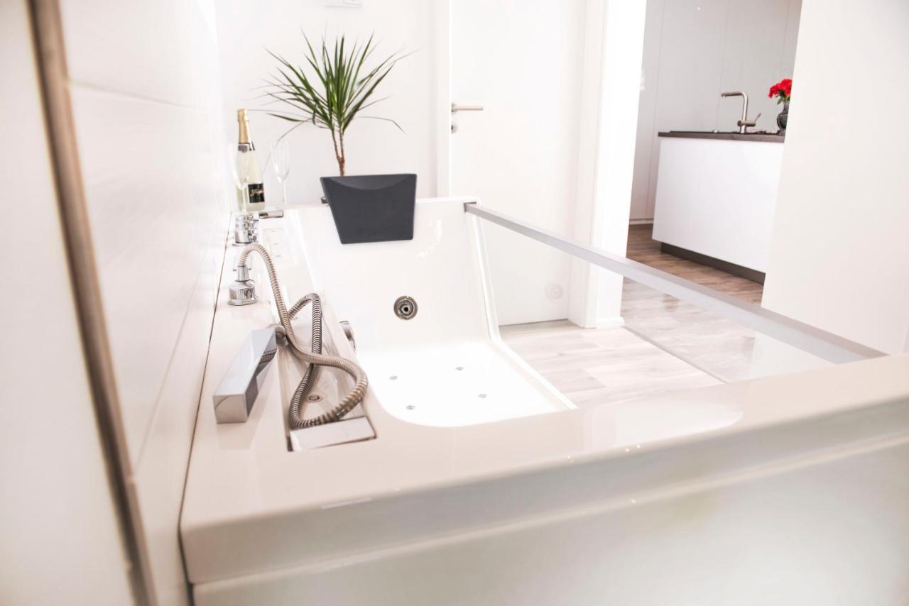 Luxus Suite Im Herzen Von Kempten***** +Parkplatz Bagian luar foto