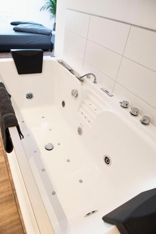 Luxus Suite Im Herzen Von Kempten***** +Parkplatz Bagian luar foto